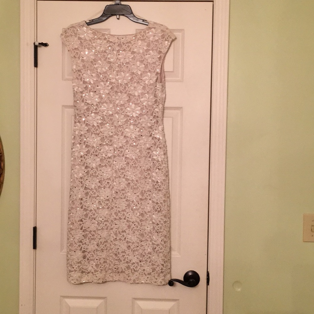 Dress - Picture 3 of 5
